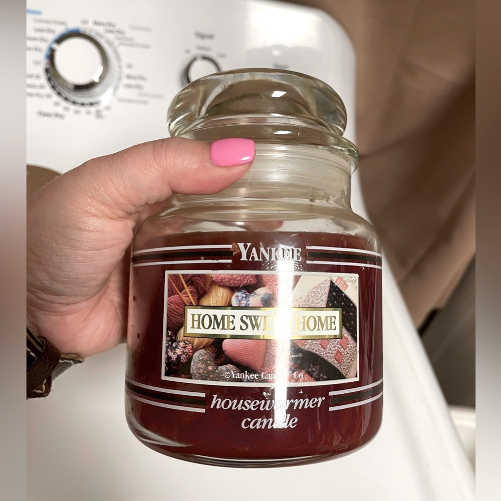 New yankee candle home sweet home new but has been put up for awhile